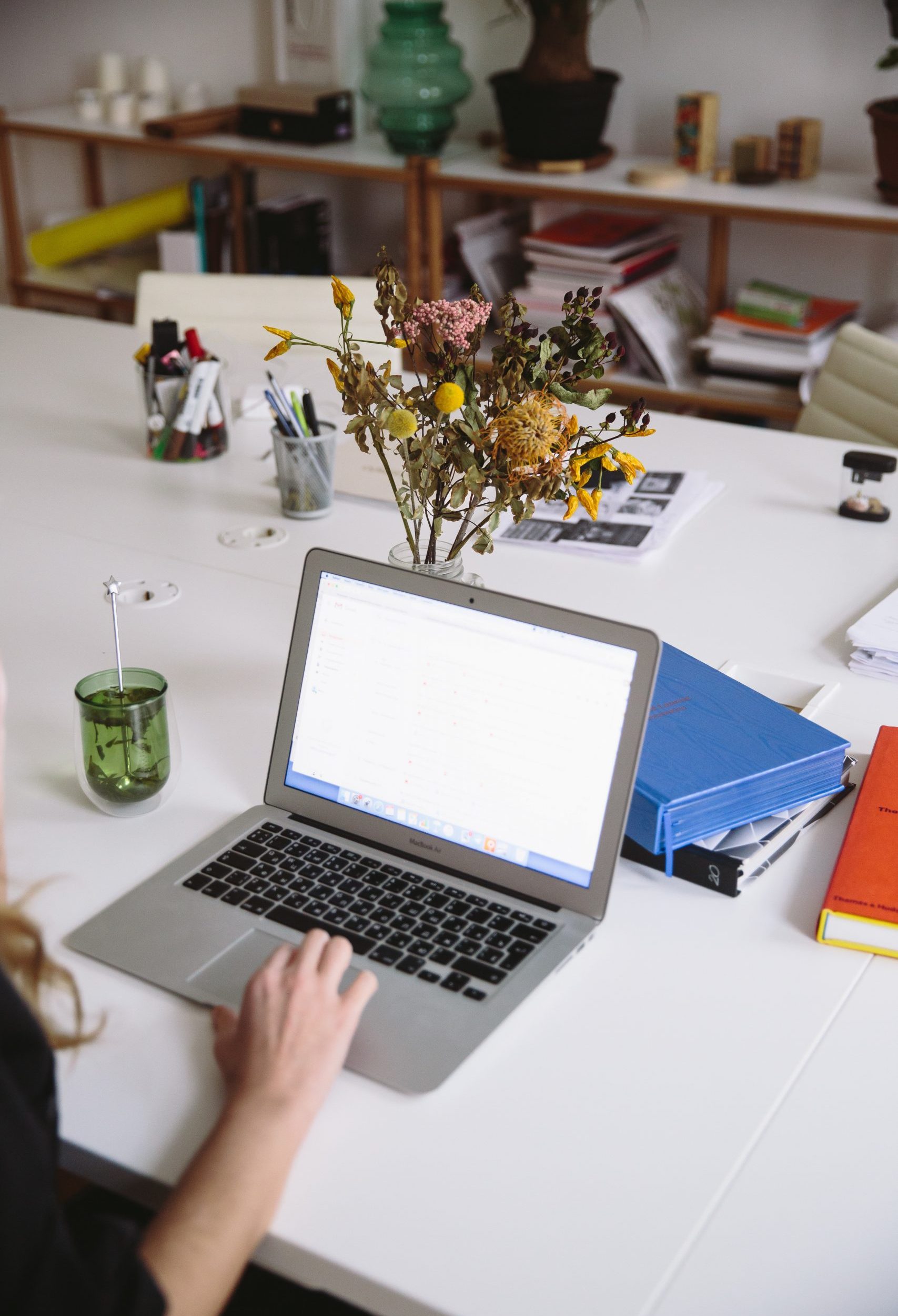 virtual-sales-training-on-laptop